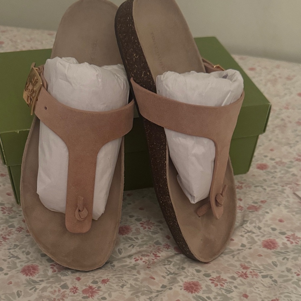 Great Deal NIB Tory Burch Mellow thong Sandals